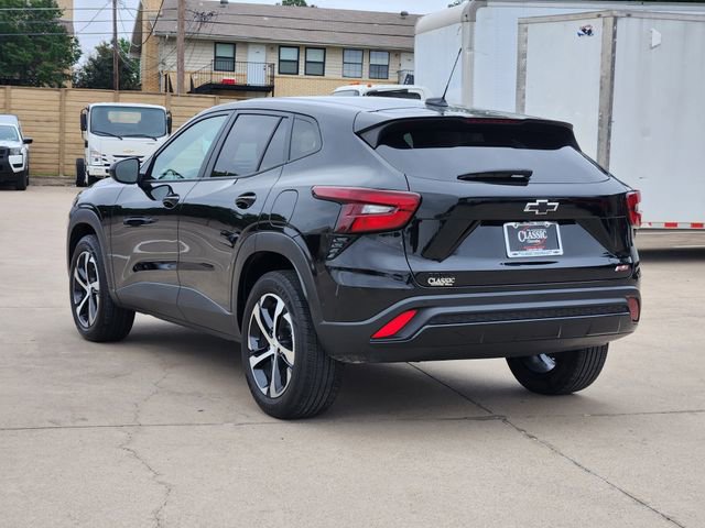 Used 2024 Chevrolet Trax RS w/ Driver Confidence Package FWD image 3