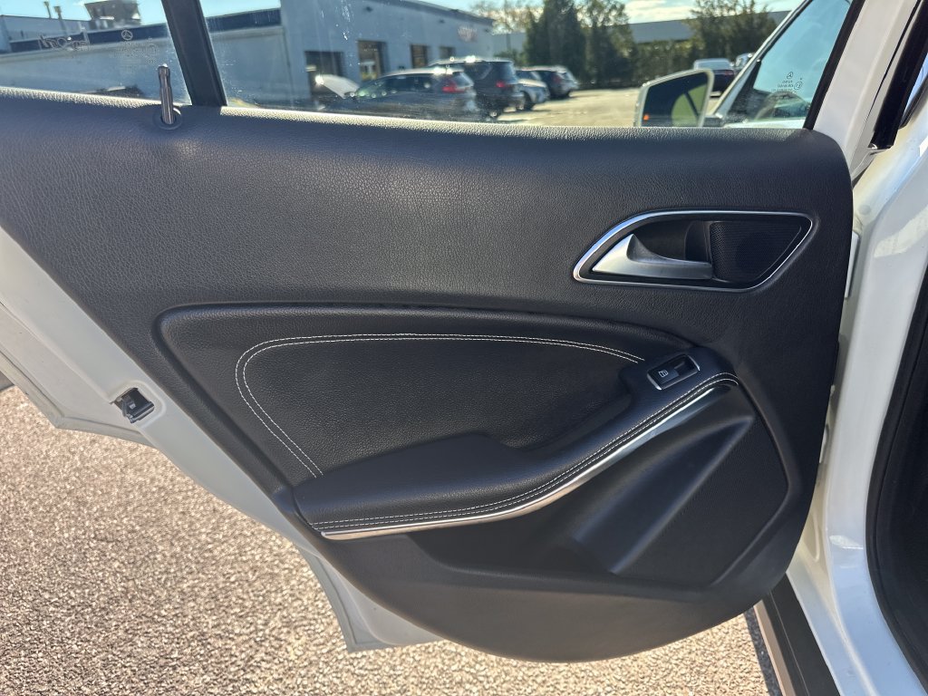 Used 2016 Mercedes-Benz GLA 250 4MATIC image 14