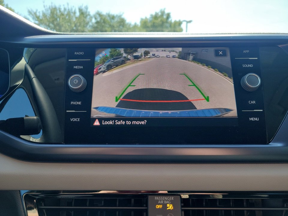 Used 2022 Volkswagen Taos SE image 22