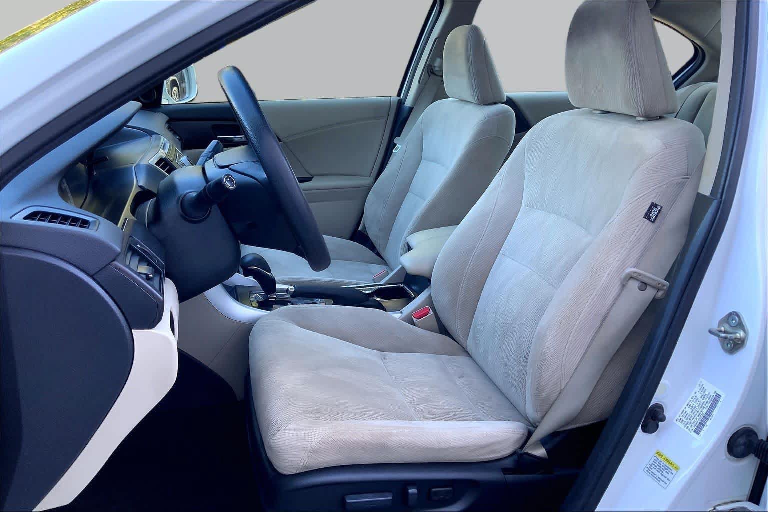 Used 2013 Honda Accord EX image 8