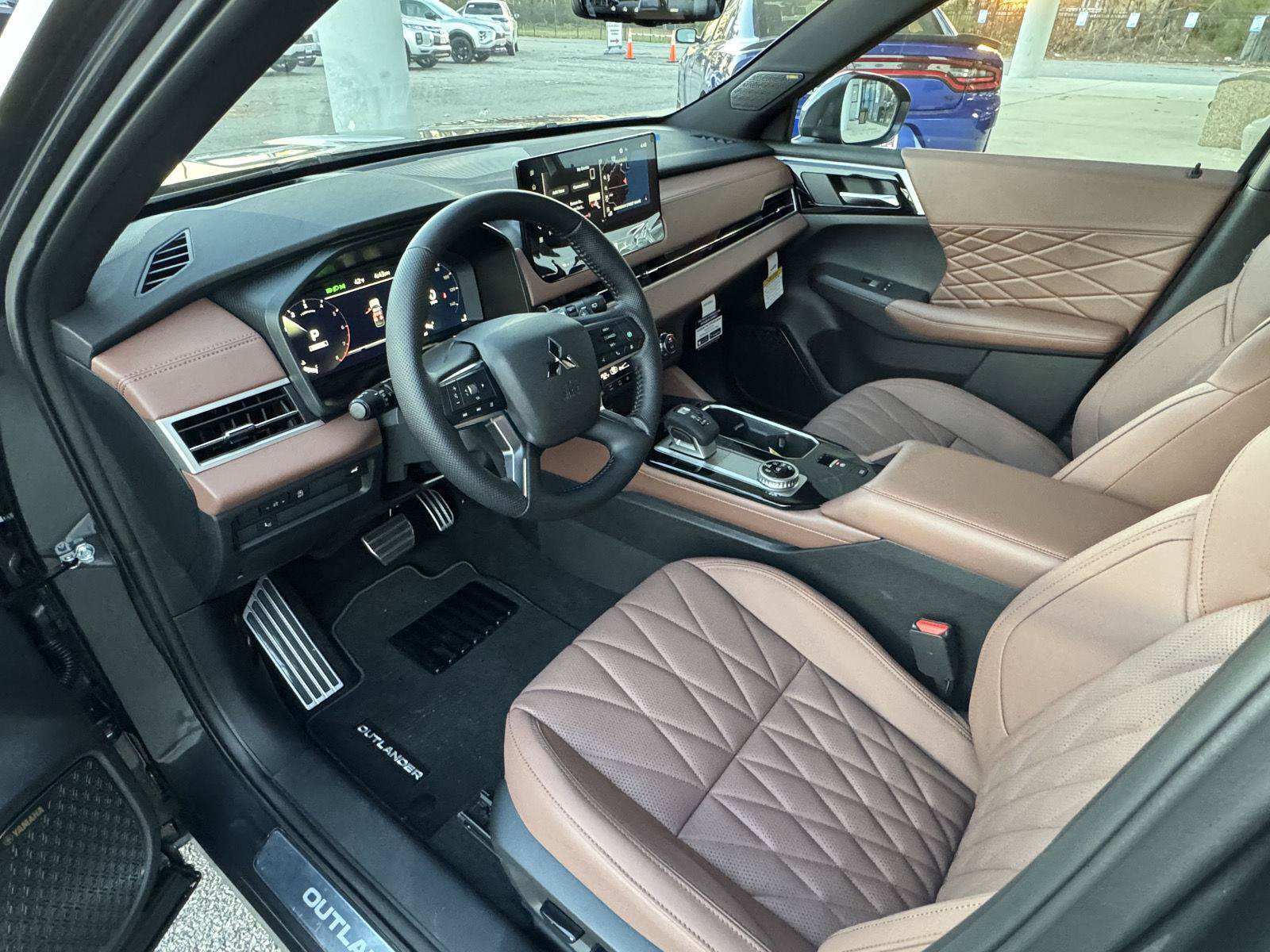 New 2026 Mitsubishi Outlander SEL FWD image 17