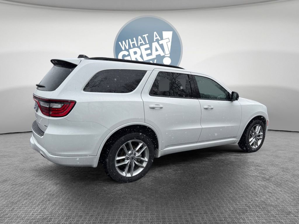 Used 2024 Dodge Durango GT image 3