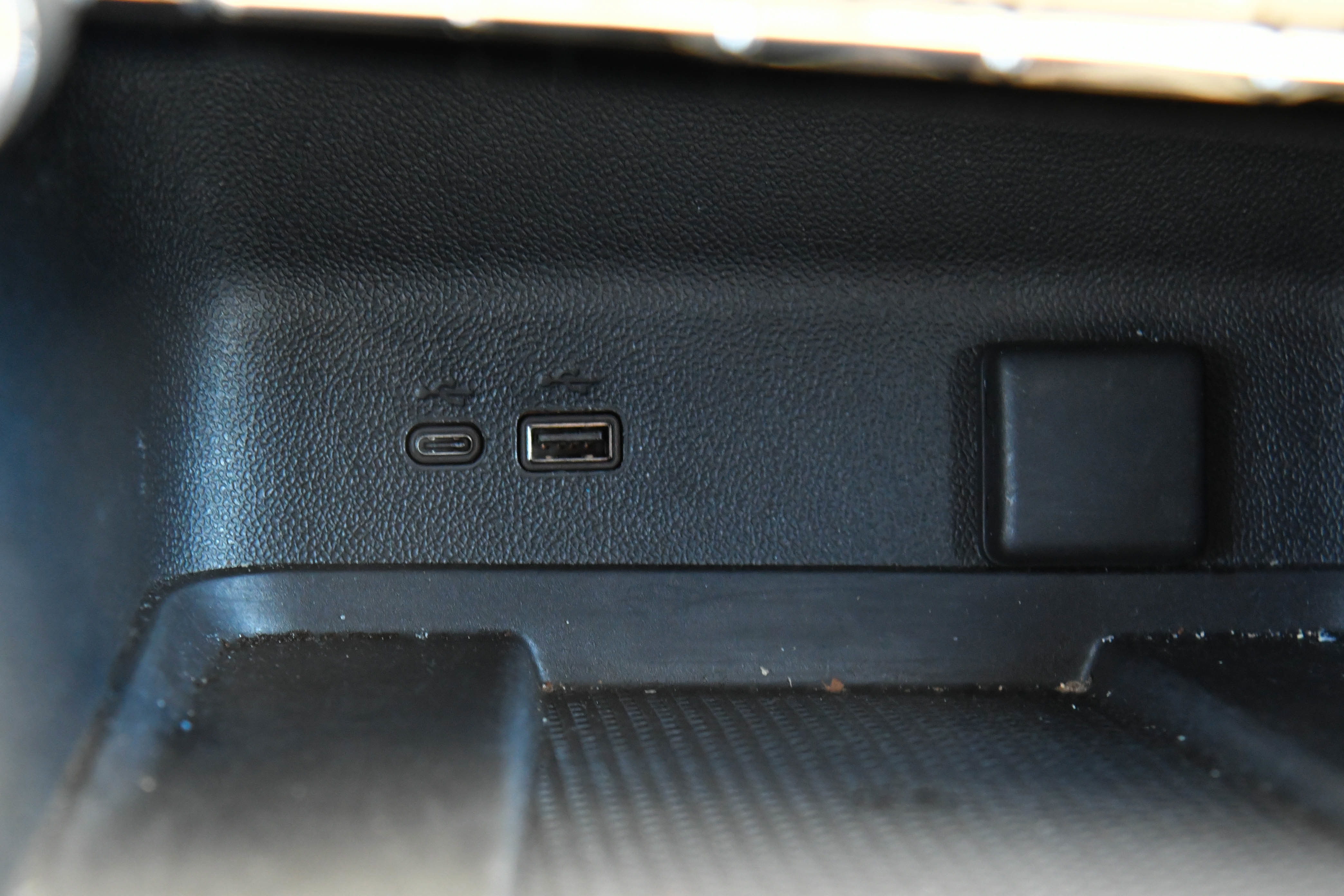 Used 2024 Chevrolet Traverse LT image 31