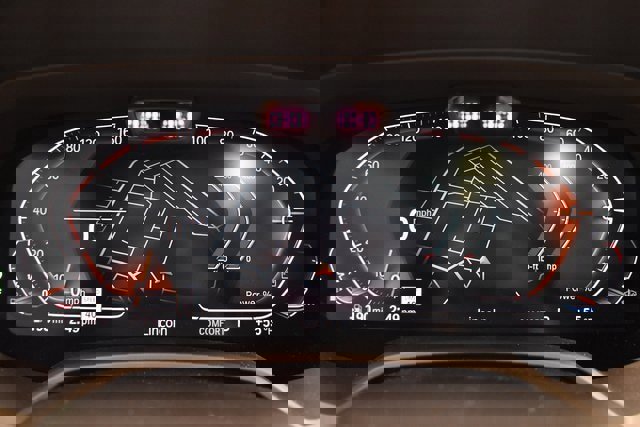 Used 2022 BMW X6 xDrive40i w/ M Sport Package image 28