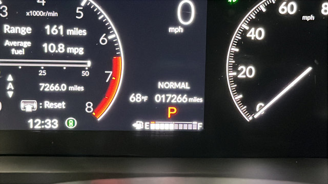 Used 2024 Honda Pilot Touring image 10