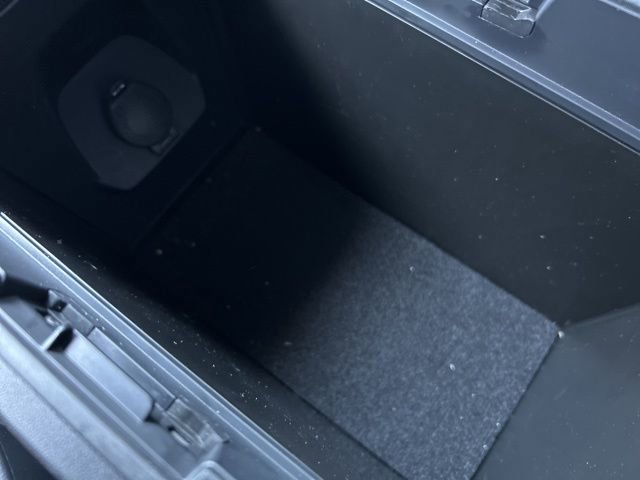 Used 2024 Toyota Venza XLE AWD/4WD image 32