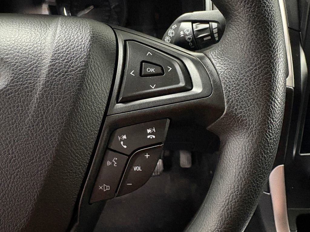 Used 2024 Ford Edge SE w/ Cargo Accessory Package image 26