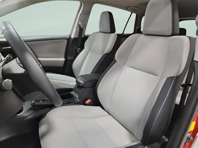 Used 2017 Toyota RAV4 XLE image 22