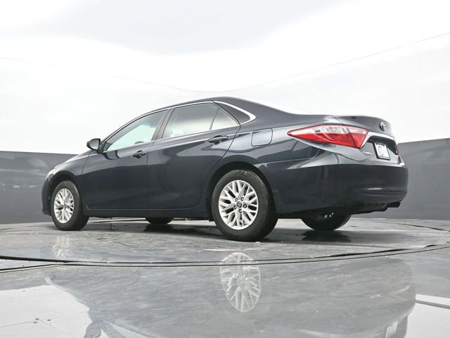 Used 2016 Toyota Camry LE image 55