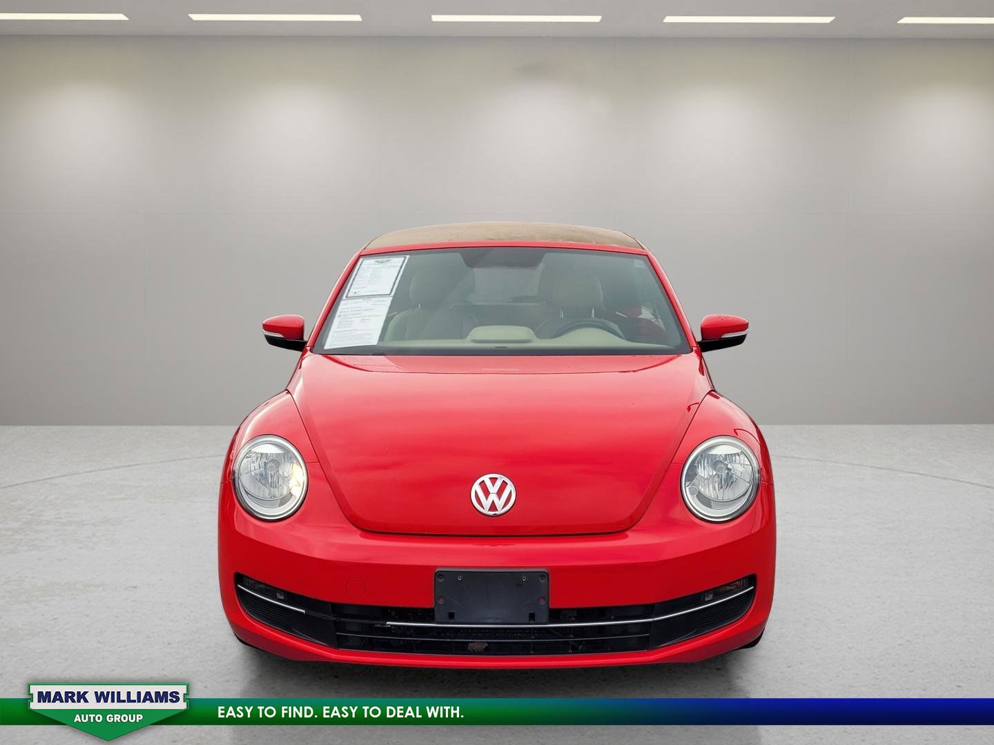 Used 2013 Volkswagen Beetle TDI image 2