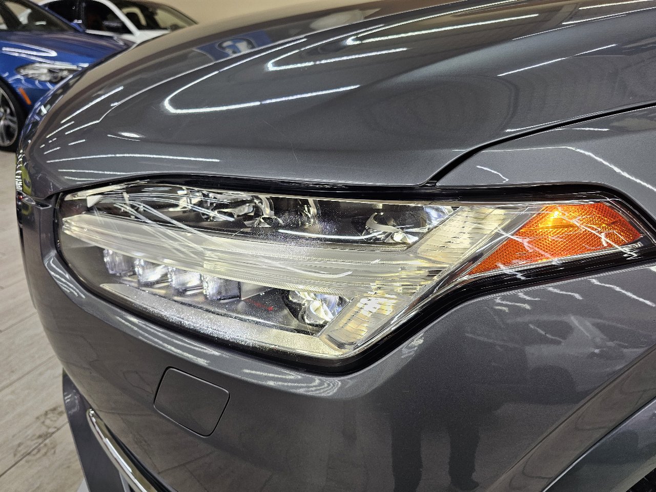 Used 2016 Volvo XC90 T6 Momentum w/ Momentum Plus Package image 11