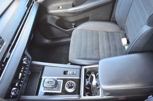 Used 2024 Mitsubishi Outlander SE image 23