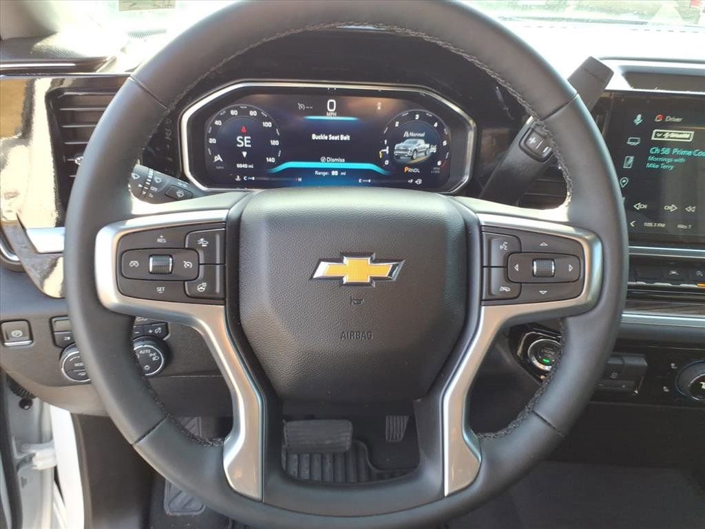 Used 2026 Chevrolet Silverado 1500 LT image 27