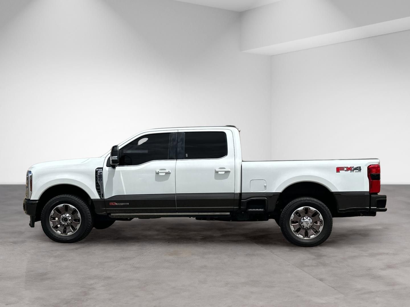 Used 2025 Ford F250 King Ranch AWD/4WD image 3