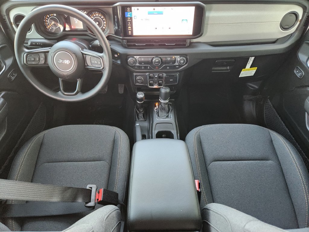 New 2026 Jeep Gladiator Sport AWD/4WD image 18
