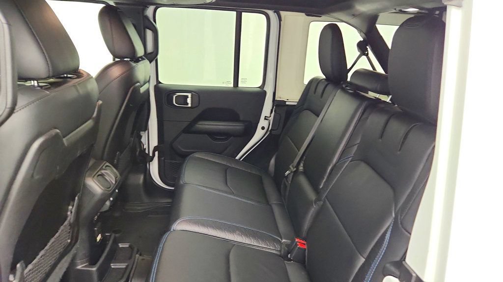 Used 2024 Jeep Wrangler High Altitude AWD/4WD image 23