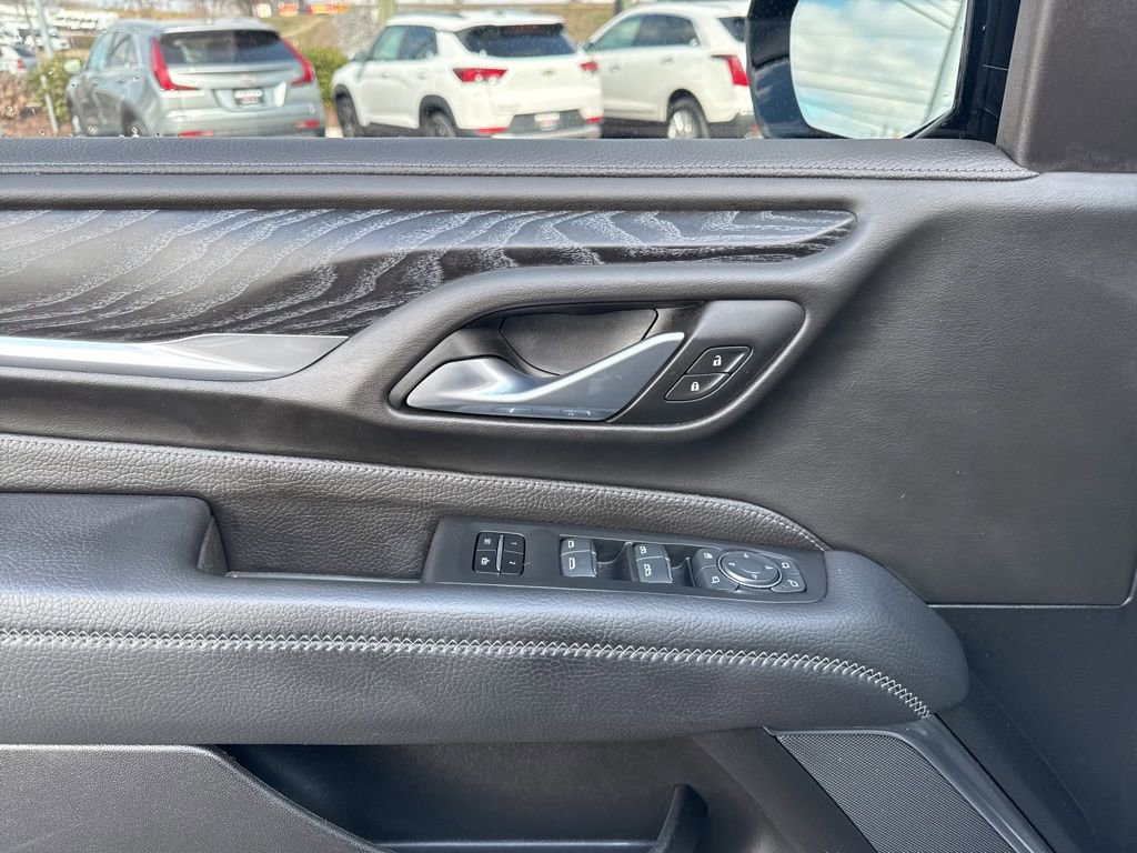 Used 2024 GMC Yukon XL Denali image 11