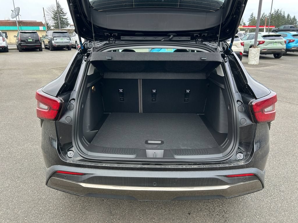New 2026 Chevrolet Trax ACTIV w/ Sunroof Package FWD image 24