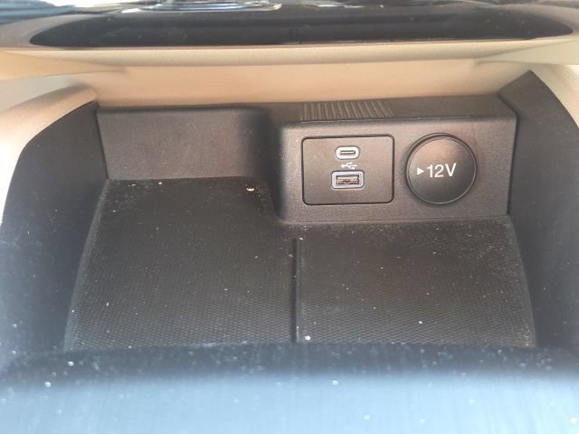 Used 2022 Ford Escape SE FWD image 28
