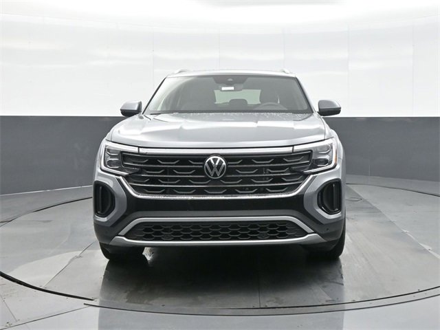 New 2026 Volkswagen Atlas Cross Sport SE image 2