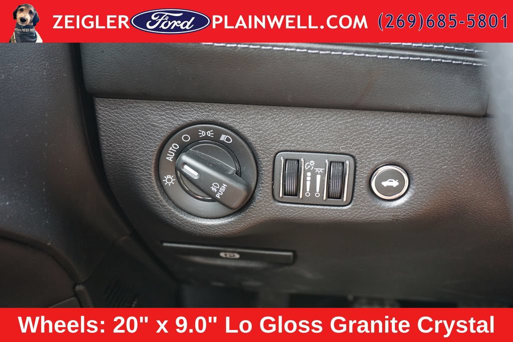 Used 2023 Dodge Challenger R/T Scat Pack w/ Plus Package RWD image 29
