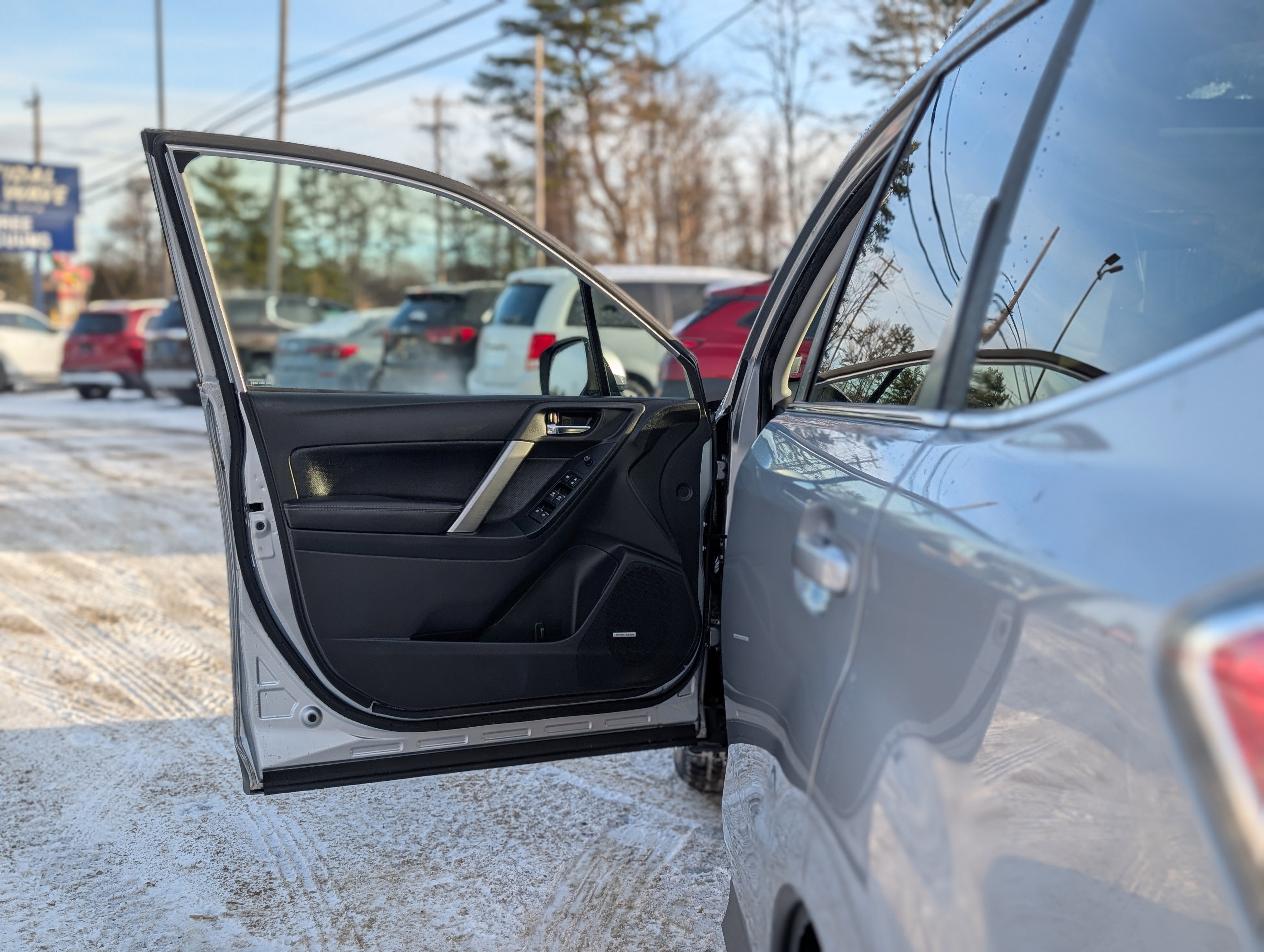 Used 2017 Subaru Forester 2.5i Limited image 29