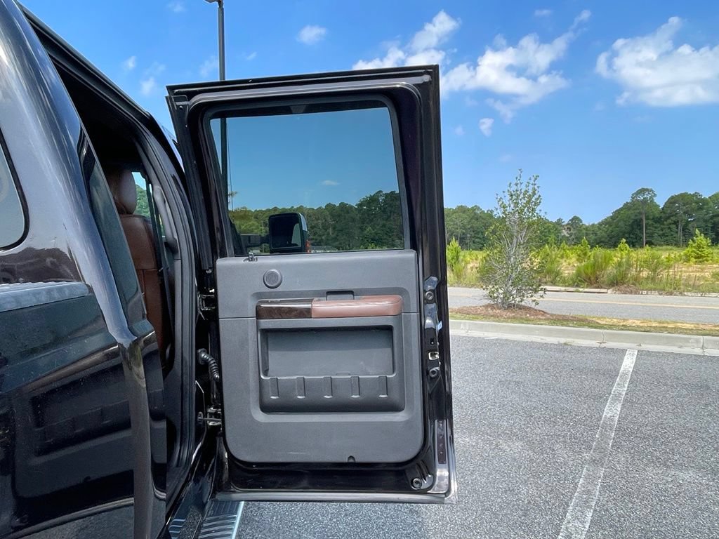 Used 2014 Ford F250 Platinum AWD/4WD image 44