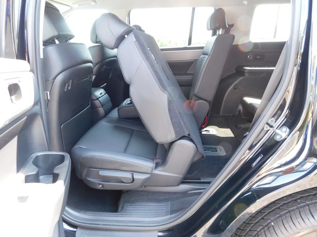 Used 2024 Hyundai Santa Fe SEL FWD image 32
