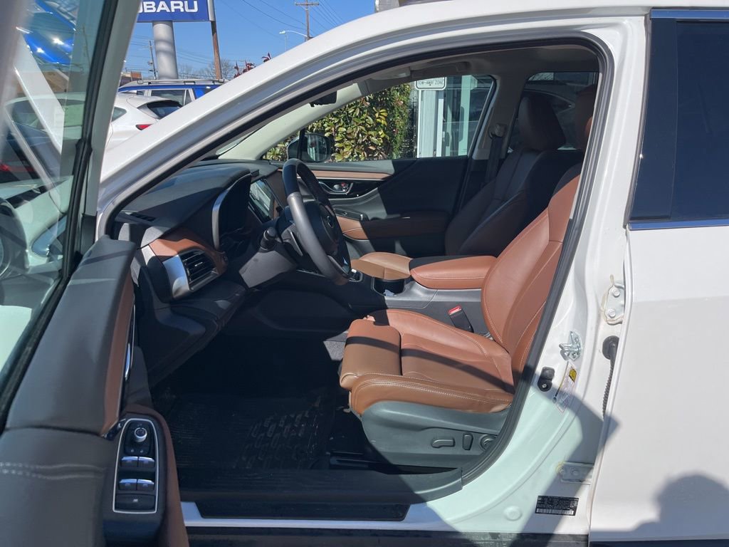 Used 2025 Subaru Outback Touring XT w/ Popular Package #2 image 9