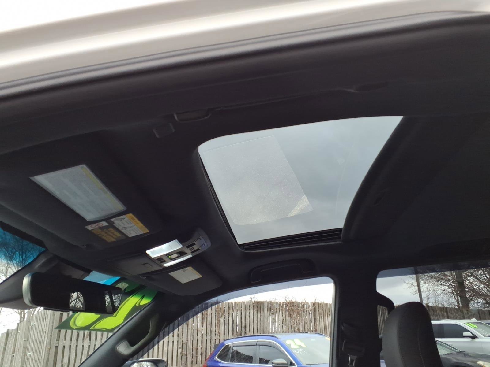 Used 2023 Lexus GX 460 Premium w/ Premium Package image 10