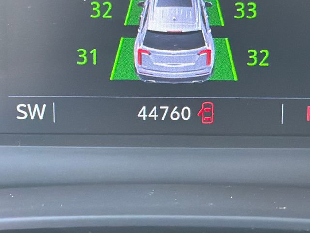 Used 2022 Cadillac XT6 Premium Luxury image 28