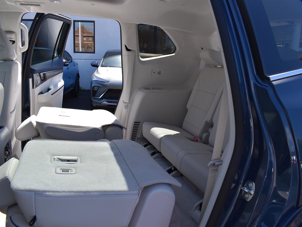 New 2026 Buick Enclave Avenir w/ Super Cruise Package image 10