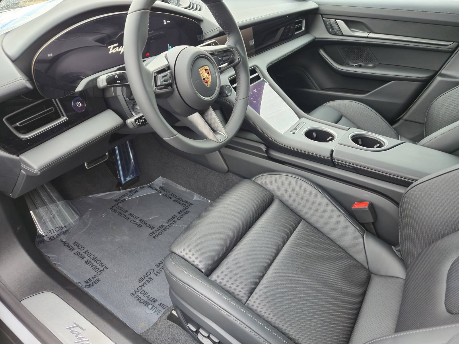 Used 2025 Porsche Taycan RWD image 4