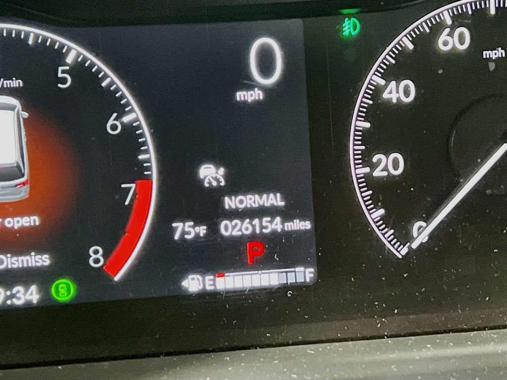 Used 2025 Honda Odyssey Elite image 12