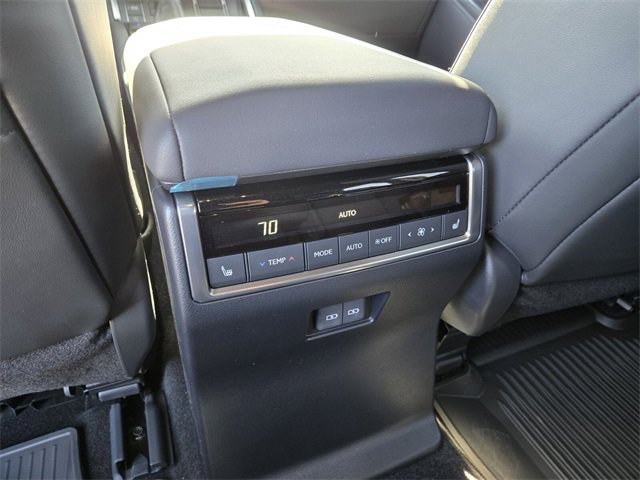 Used 2026 Lexus GX 550 w/ Accessory Package (2T) image 17