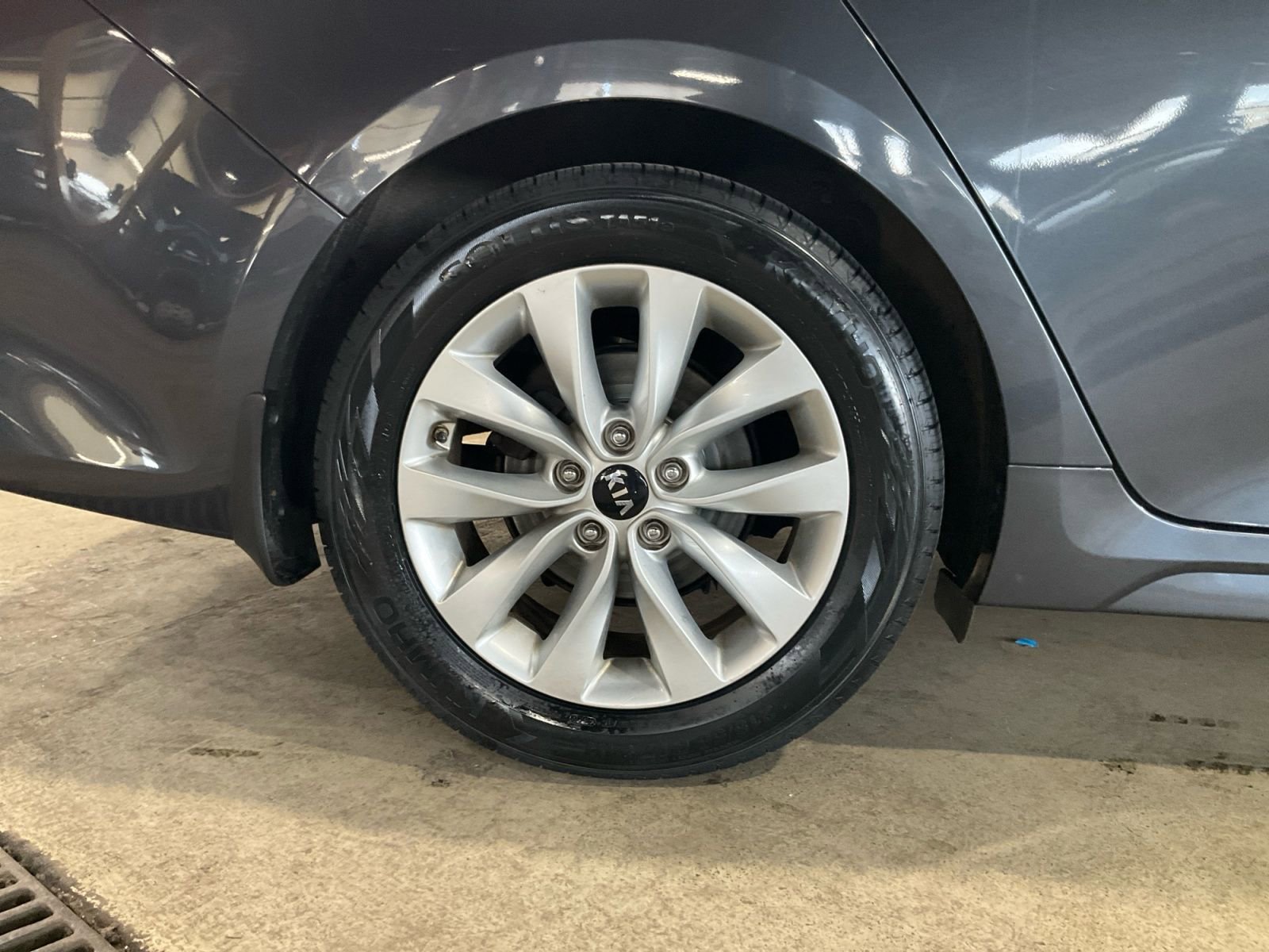 Used 2018 Kia Optima EX FWD image 19