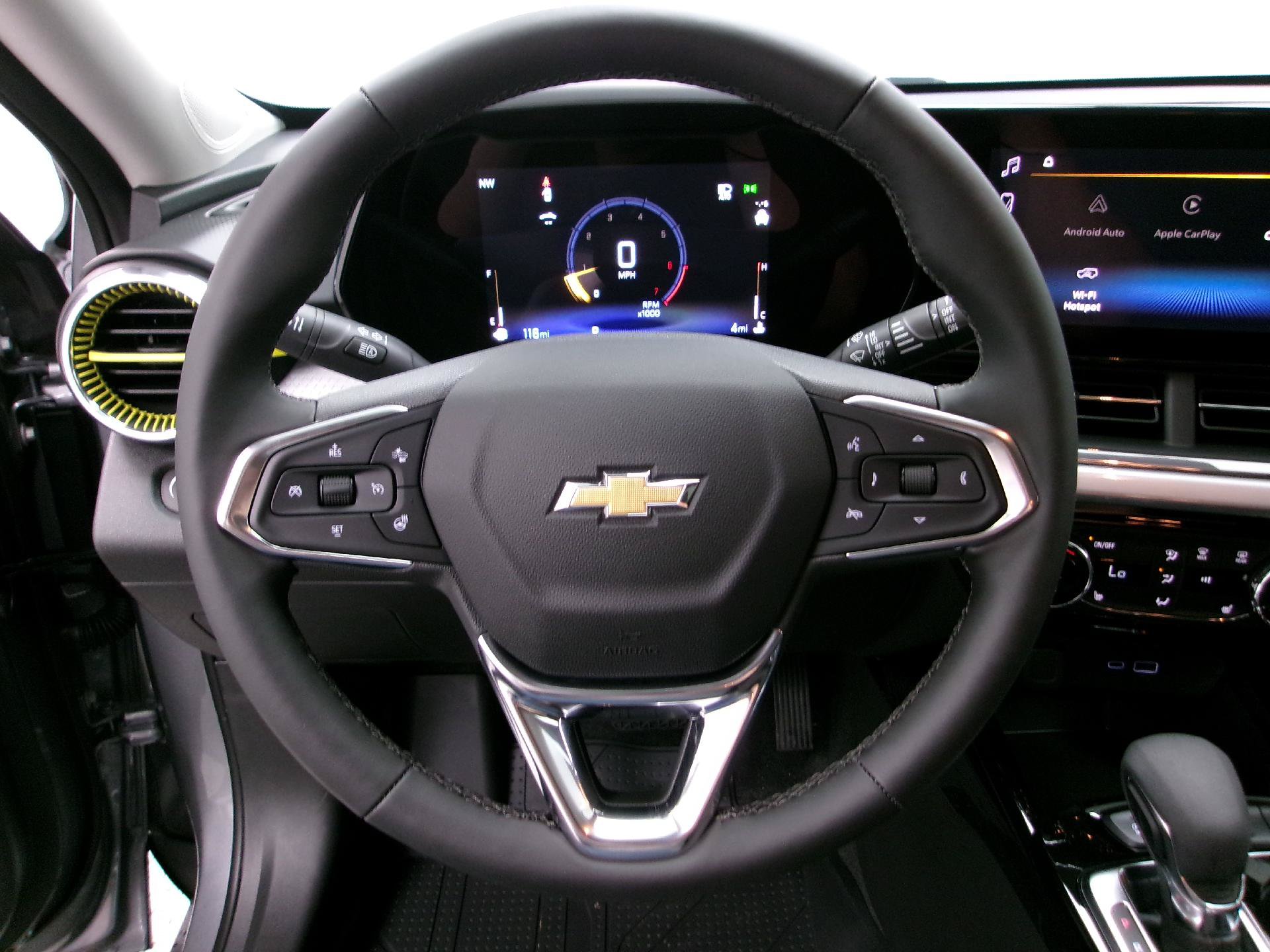 New 2026 Chevrolet Trax LT w/ Driver Confidence Package FWD image 6