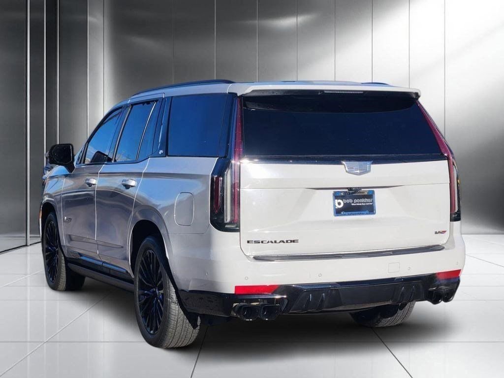 Used 2023 Cadillac Escalade V w/ LPO, ONYX Package image 26