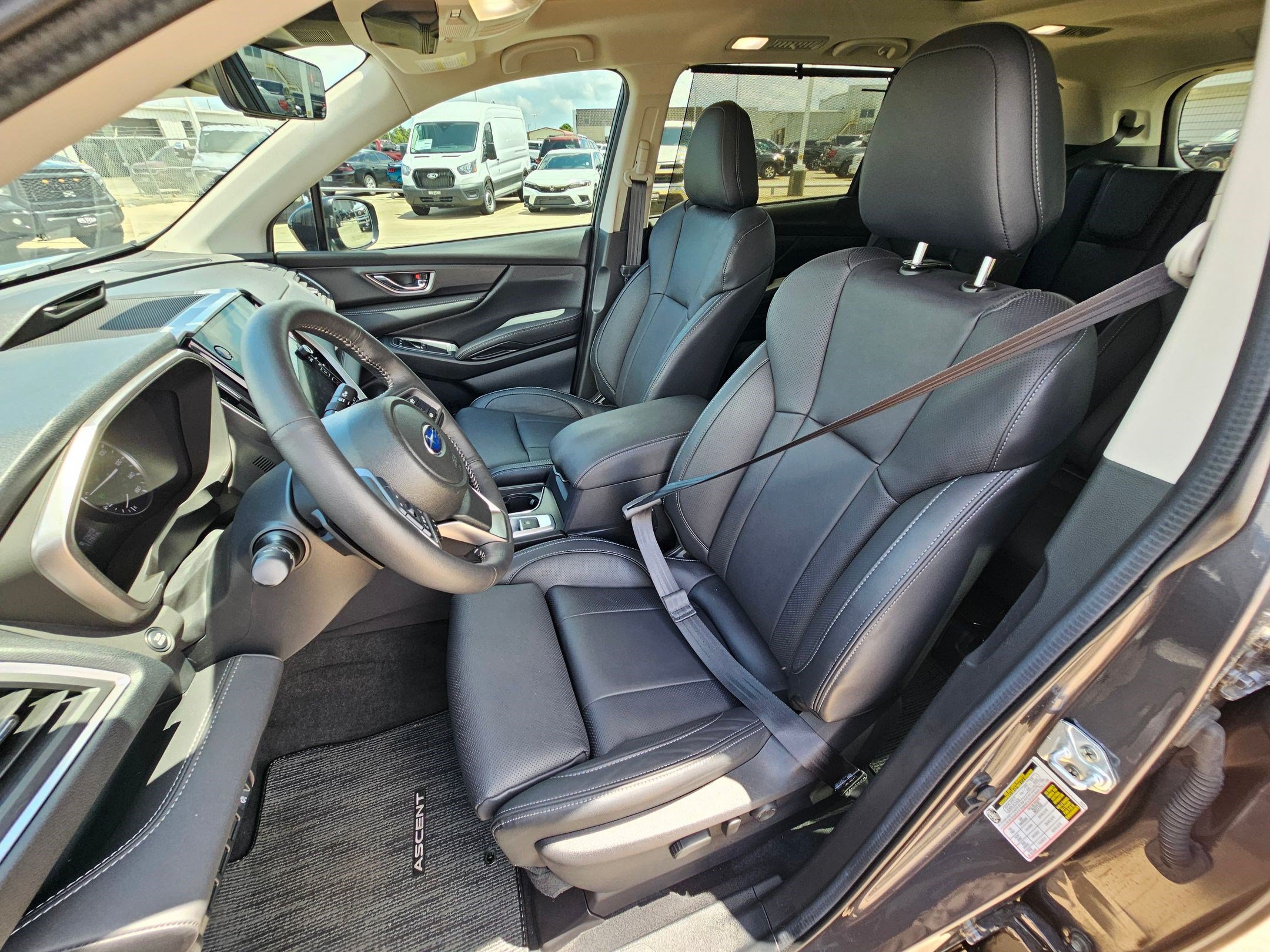 Used 2025 Subaru Ascent Limited AWD/4WD image 16