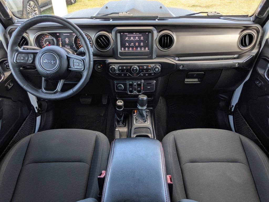 Used 2021 Jeep Gladiator Sport AWD/4WD image 16