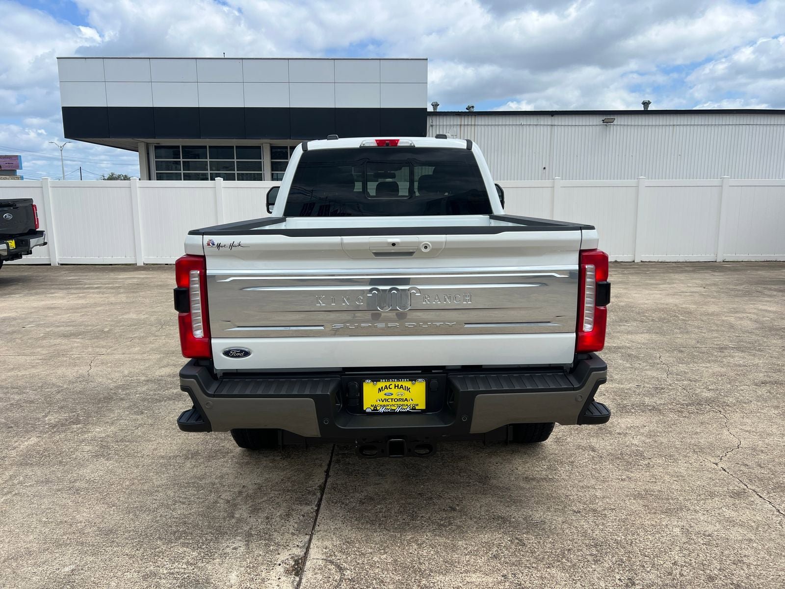New 2026 Ford F250 4x4 Crew Cab Super Duty image 4