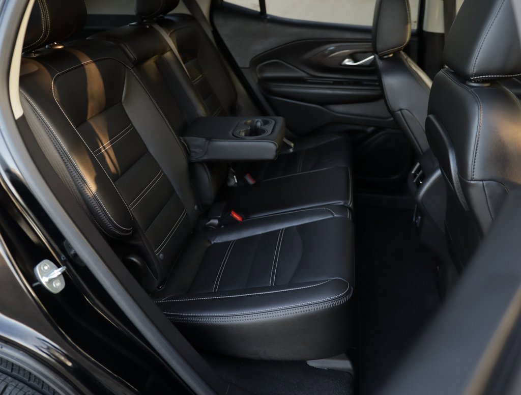 Used 2023 GMC Terrain Denali image 32