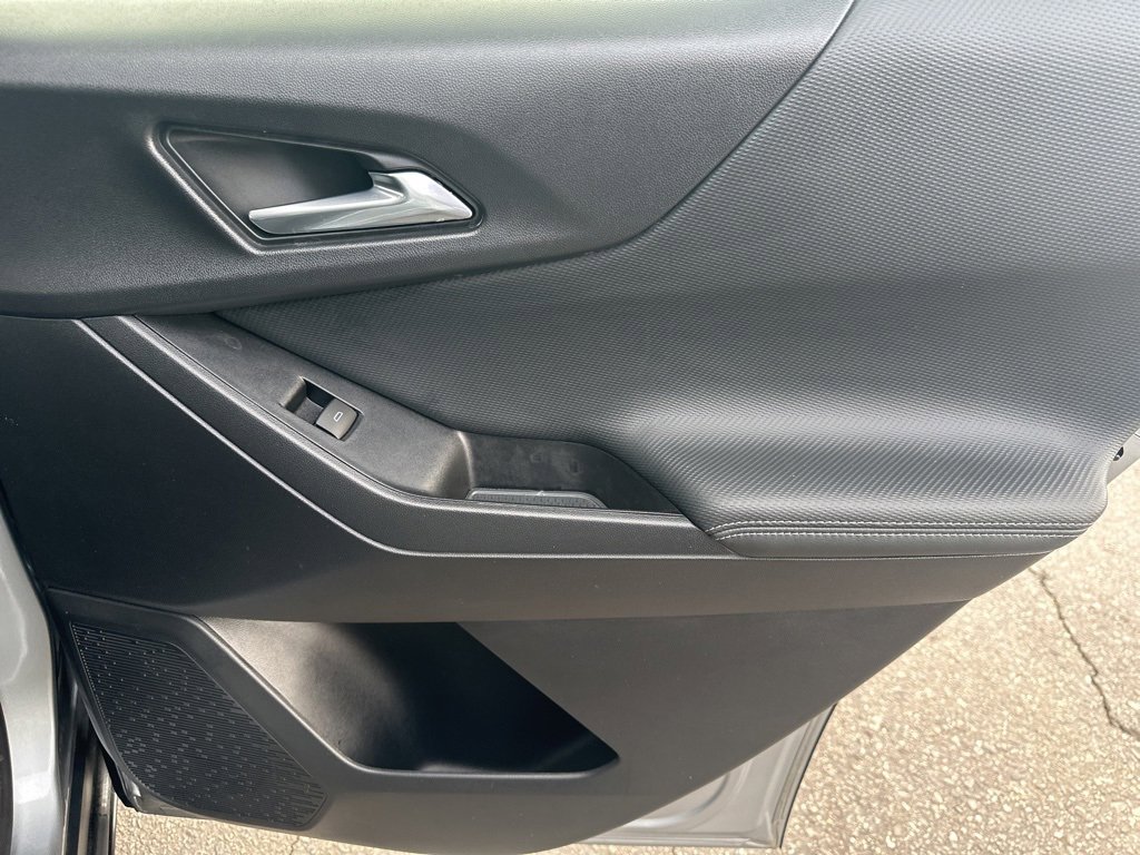 Used 2025 Chevrolet Equinox LT w/ Convenience Package II image 25