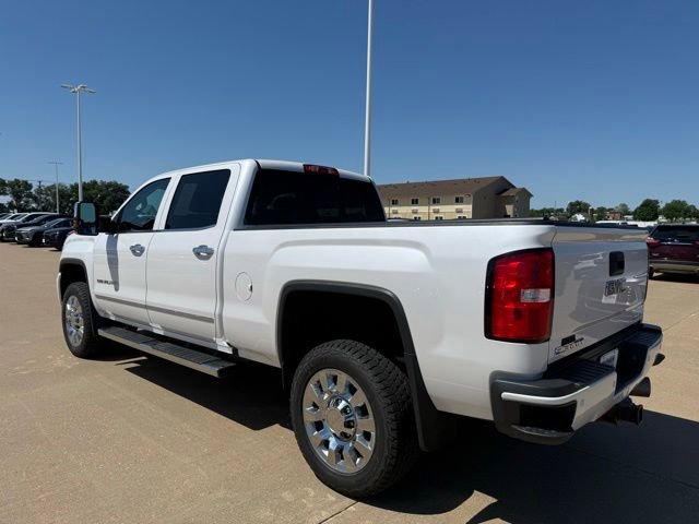 Used 2018 GMC Sierra 2500 Denali w/ Duramax Plus Package AWD/4WD image 6