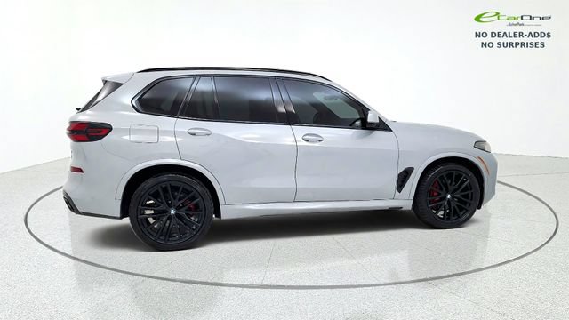 Used 2025 BMW X5 xDrive40i w/ M Sport Package AWD/4WD image 9