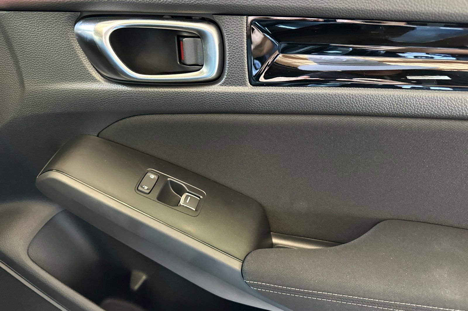 Used 2026 Honda Civic FWD Hybrid Sedan image 18