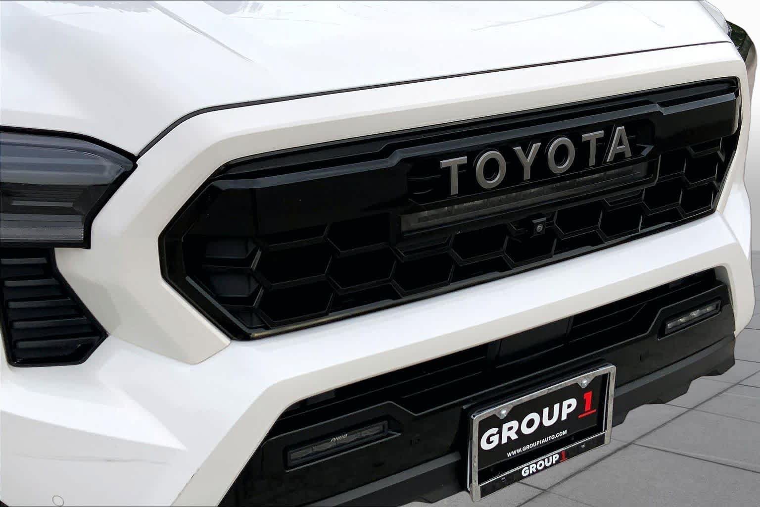Used 2025 Toyota Tacoma TRD Pro AWD/4WD image 30