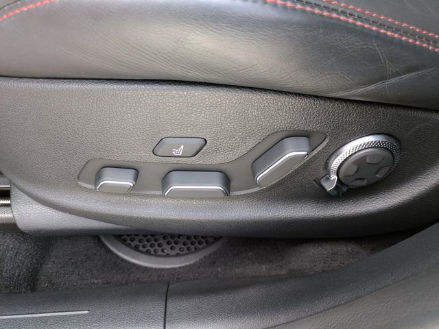 Used 2022 Genesis GV70 3.5T Sport w/ Sport Prestige Package AWD/4WD image 20