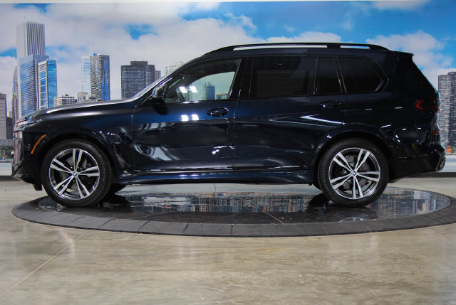 Used 2026 BMW X7 xDrive40i AWD/4WD image 6