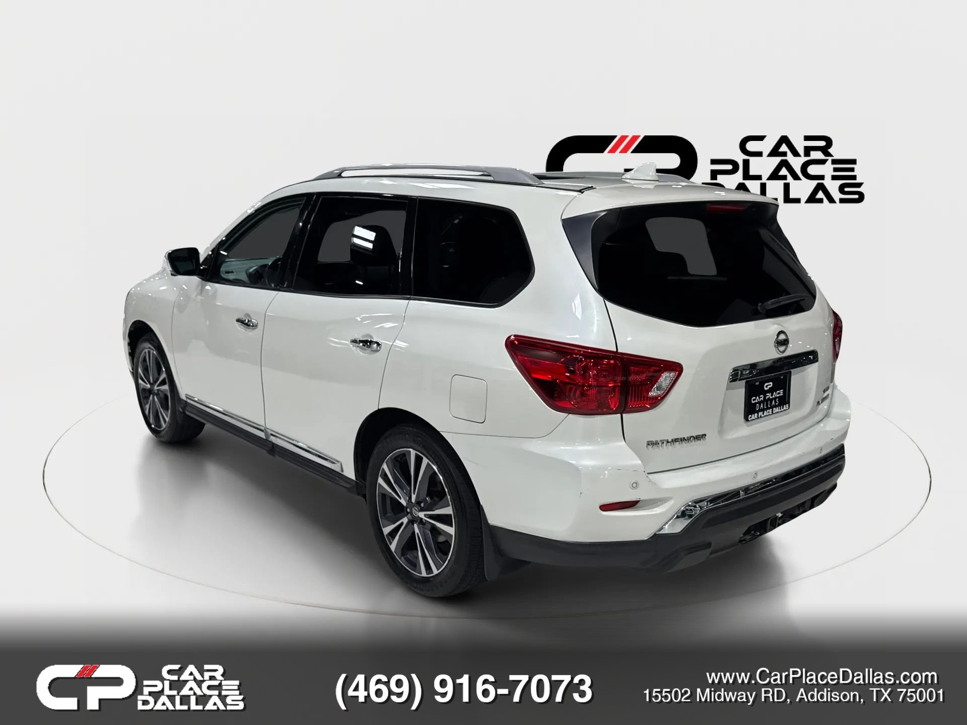 Used 2020 Nissan Pathfinder Platinum AWD/4WD image 5